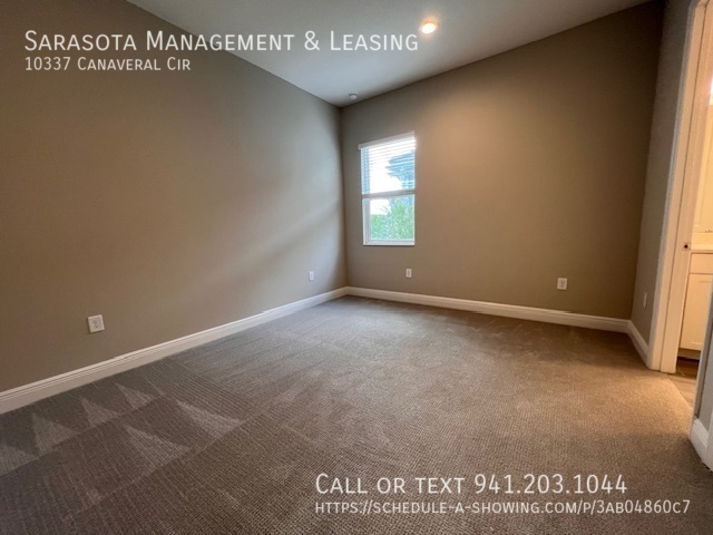Building Photo - 10337 Canaveral Cir