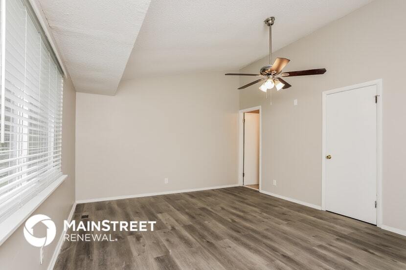 Building Photo - 5320 Springtrail Dr