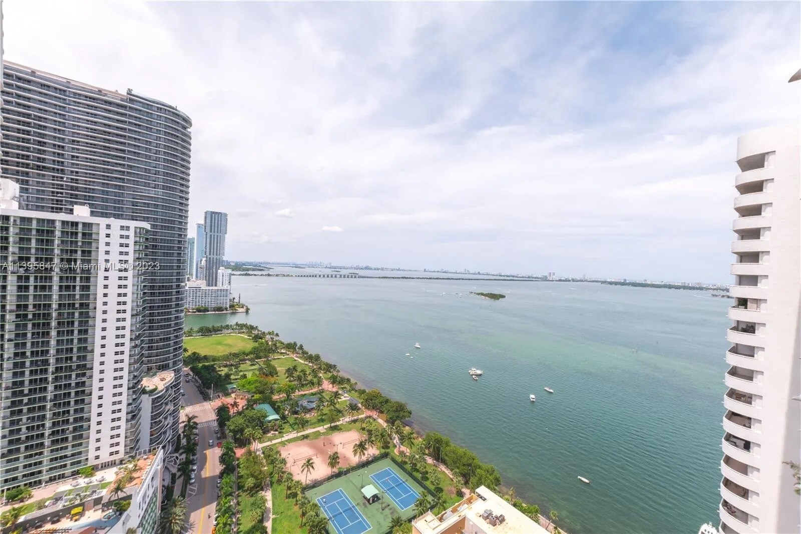 Building Photo - 1717 N Bayshore Dr