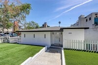 Building Photo - 3010 Laurel Ave