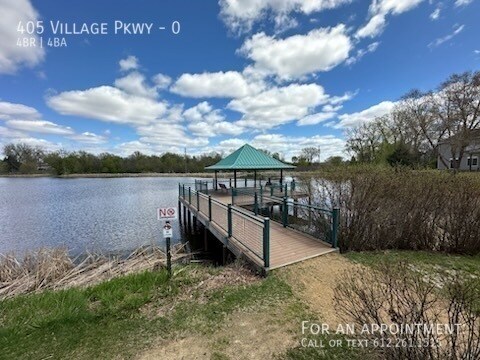 Building Photo - 405 Village Pkwy