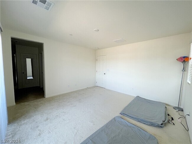 Building Photo - 8520 Little Fox St