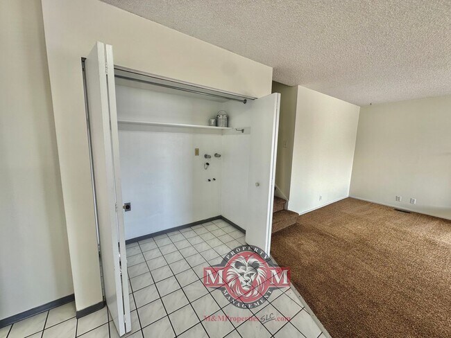 Building Photo - 2332 W 6200 S