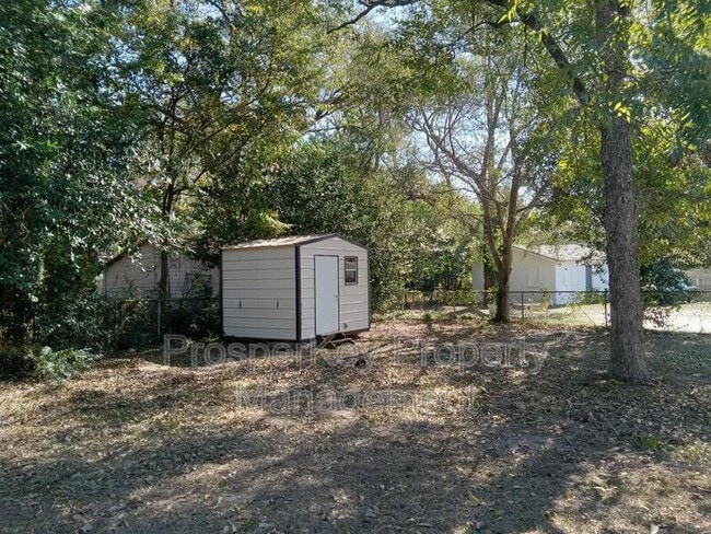 Building Photo - 1820 18th Ave