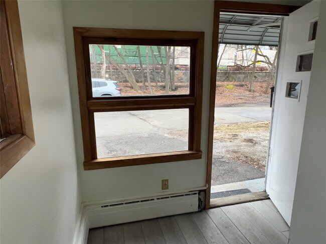 Building Photo - 4 Erie St