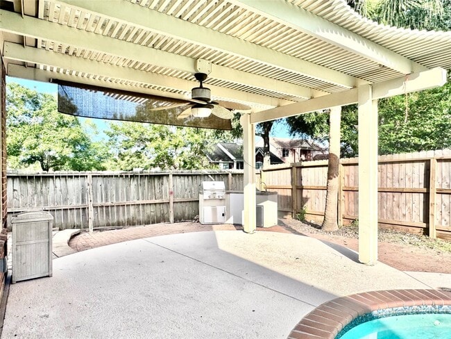 Building Photo - 2123 Hollow Reef Cir