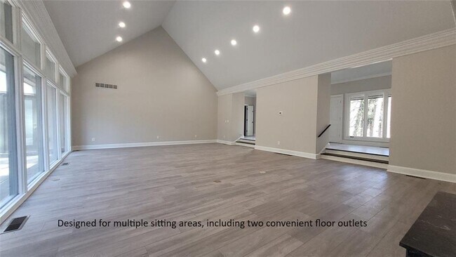 Building Photo - 9610 Farmbrook Ln