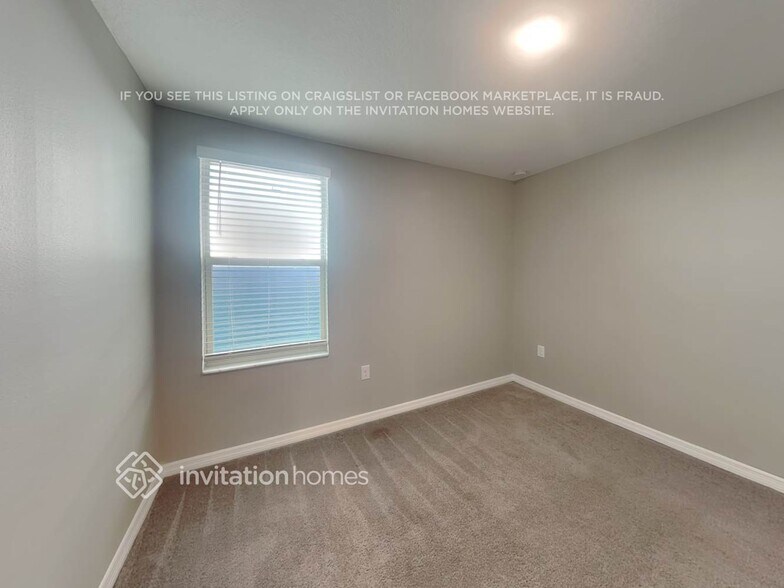 Building Photo - 2250 Jungle Dr