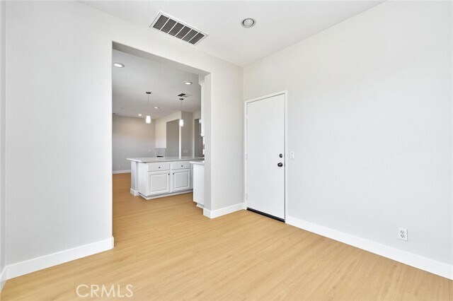 Building Photo - 40 Freeman Ln