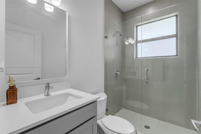 Building Photo - 32206 SW 196th Ave