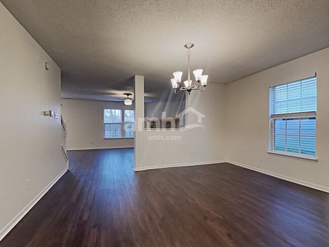 Building Photo - 6721 Earlswood Dr