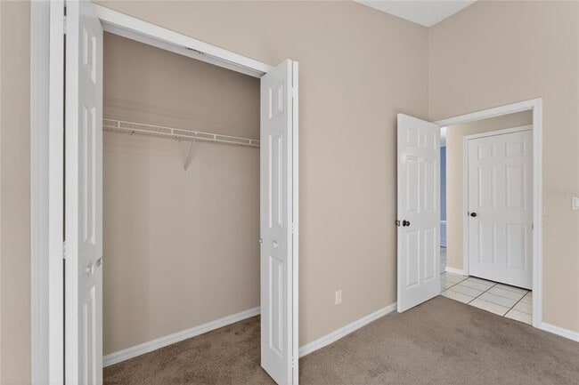 Building Photo - 4517 Oak River Cir