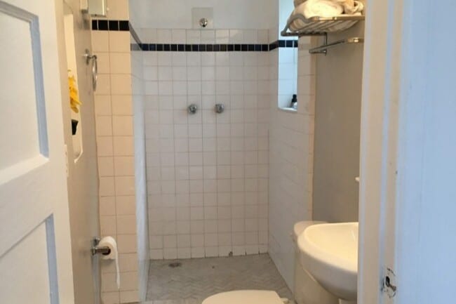 bathroom - 4118 Mercury Ave