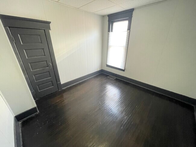 Building Photo - 6 Pennsylvania-