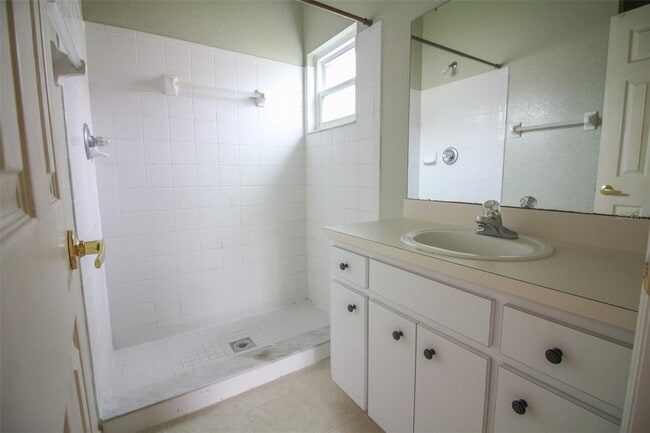 Building Photo - 1367 Laurel Glen Dr