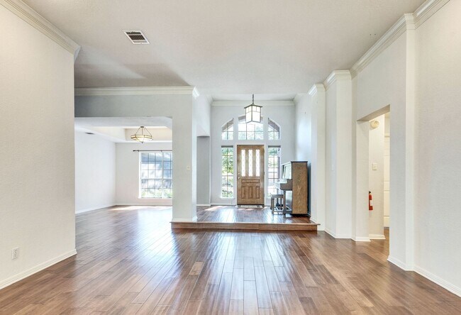 Building Photo - Beautiful Home in Shady Hollows Available ...
