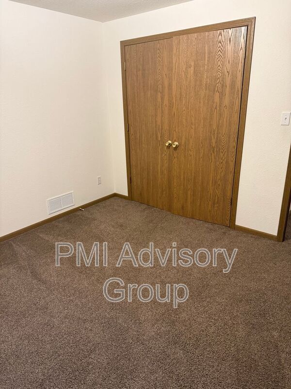 Building Photo - 7223 SW 23rd Ct