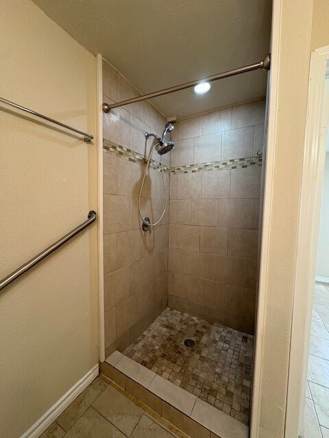 Building Photo - 1202 Kathy St