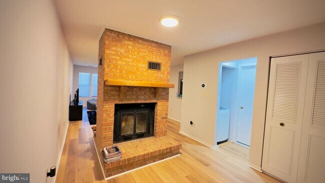 Building Photo - 7555 Weather Worn Way