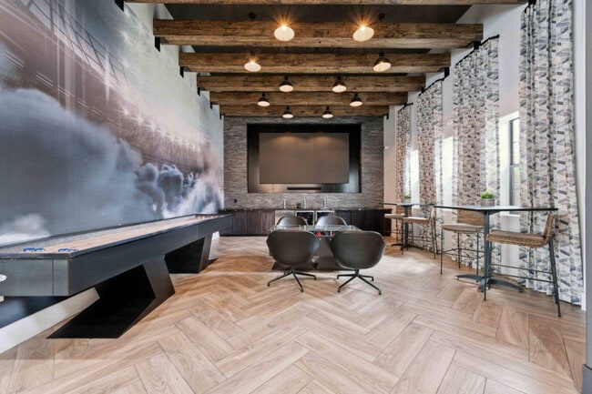 Building Photo - 800 W Willis Rd