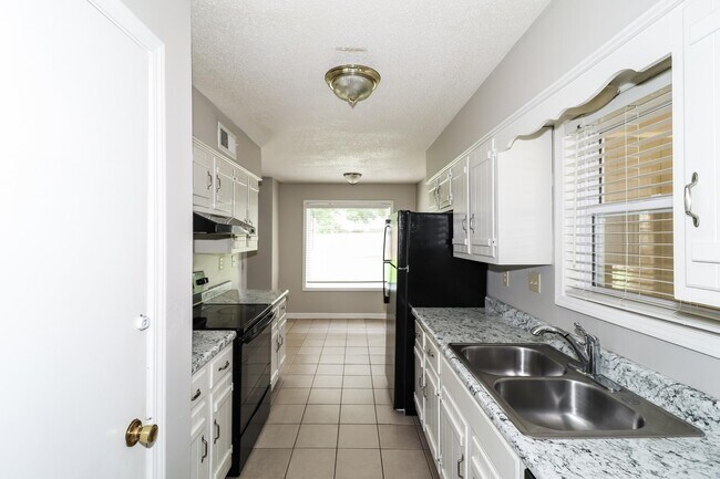 Building Photo - 4118 Berrybrook Cove
