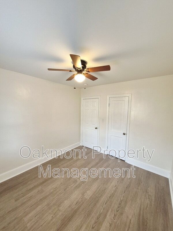 Building Photo - 115 Slagle Ave