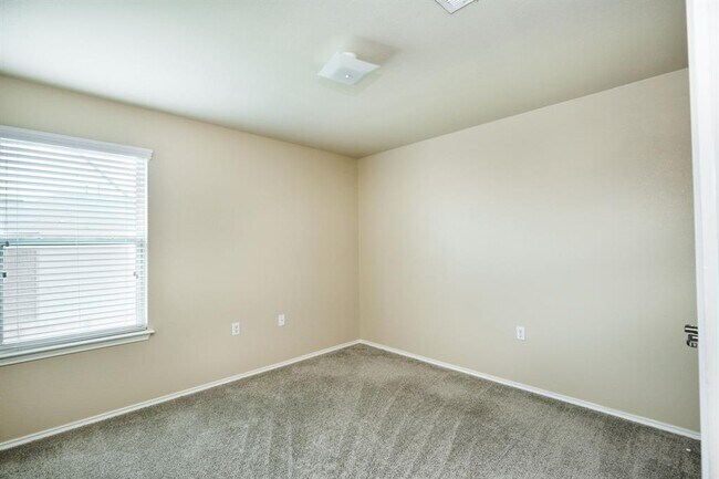 Building Photo - 4201 Creede Dr