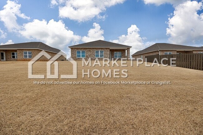 Building Photo - 113 Saylor Rose Dr