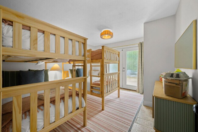 Building Photo - 13478 98th Ave