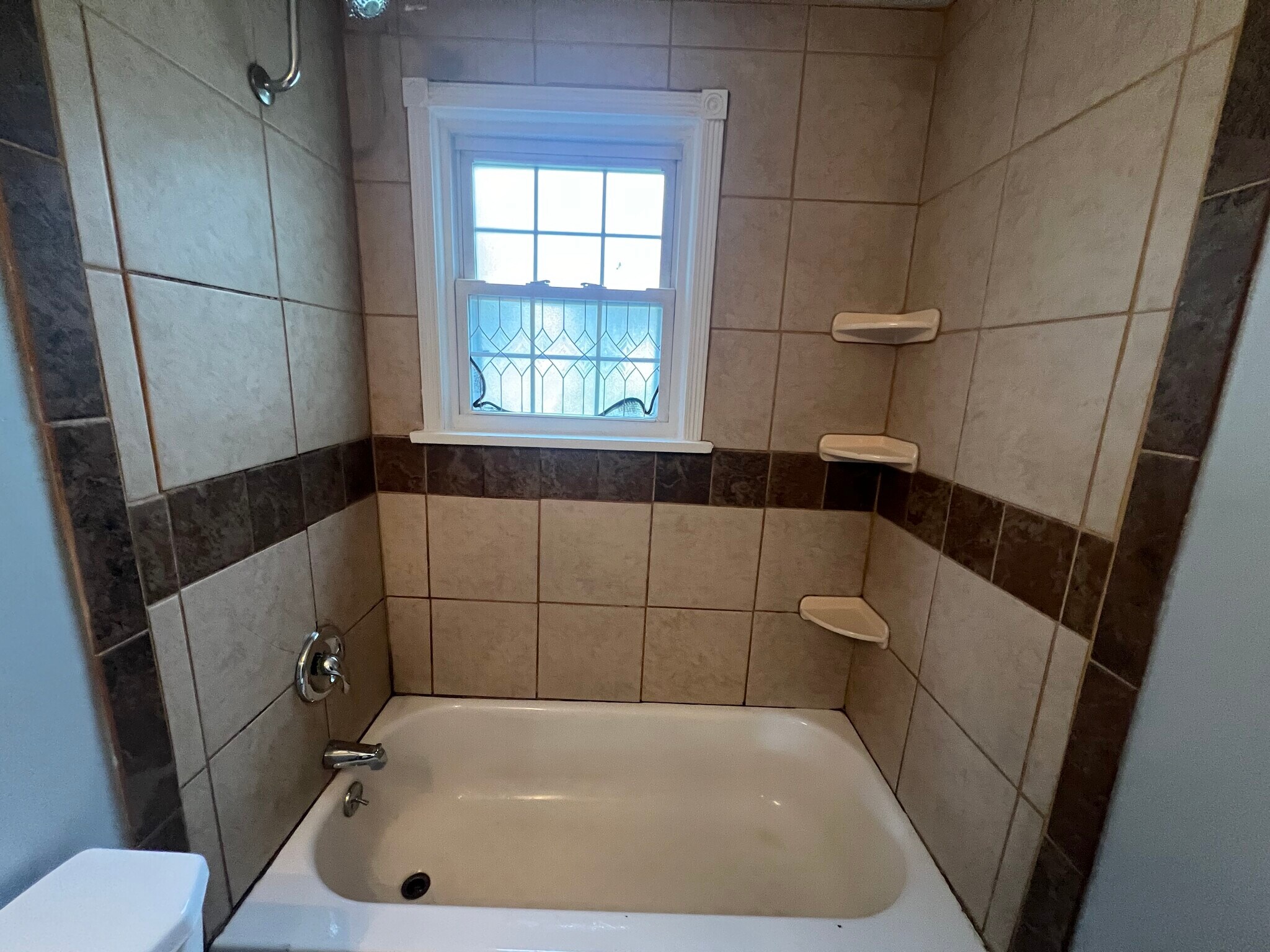 Building Photo - 3860 Burkey Rd