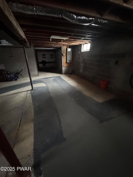 Building Photo - 12 Third Rd