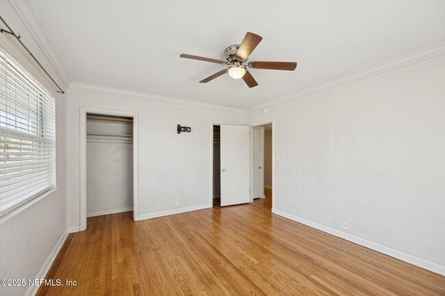 Building Photo - 1212 Belmont Terrace