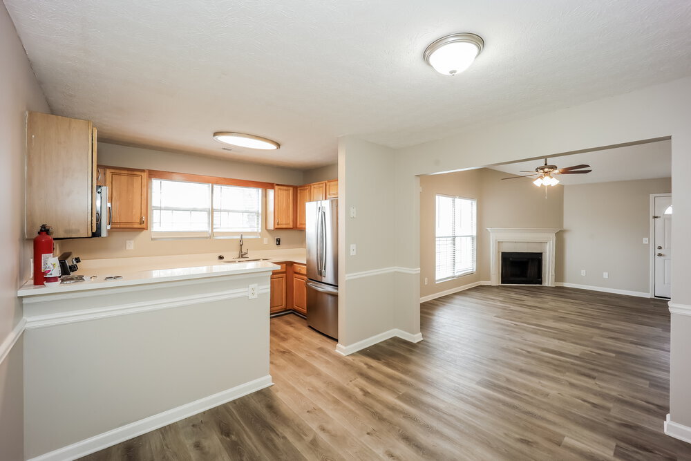 Building Photo - 220 Willow Springs Dr
