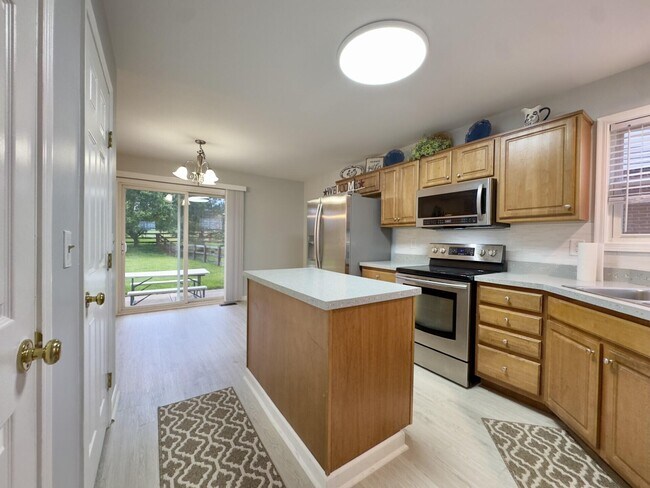 Building Photo - 11328 Sheffield Ln