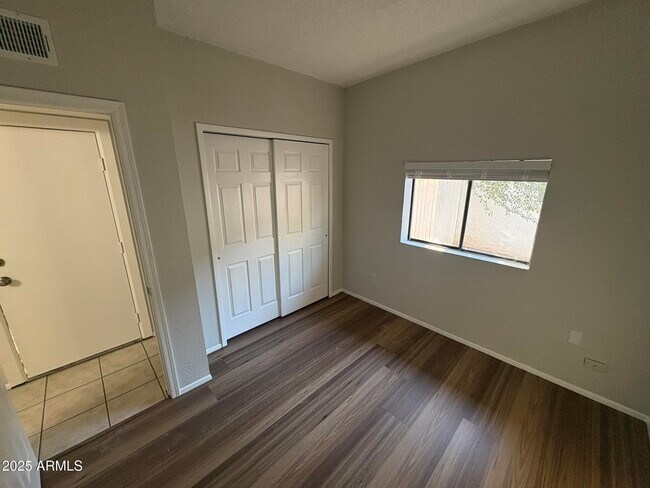 Building Photo - 1301 W 3rd St