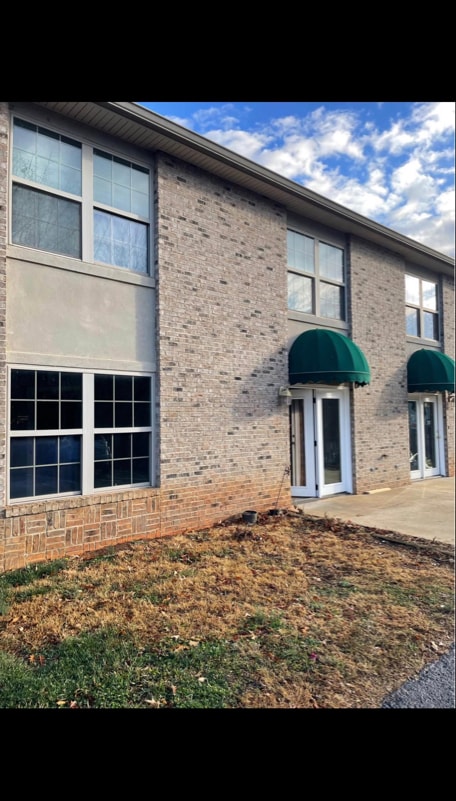 Building Photo - 106 Cedar Rdg Dr