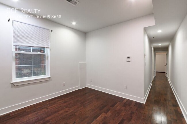Building Photo - 46 S 44th St