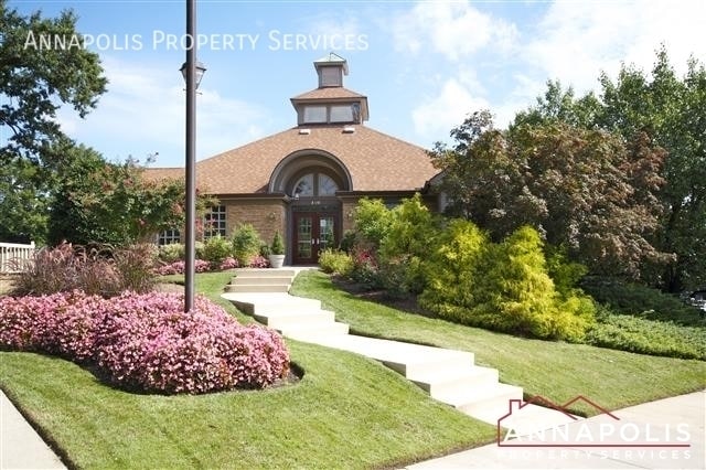 Building Photo - 109 Pinecove Ct