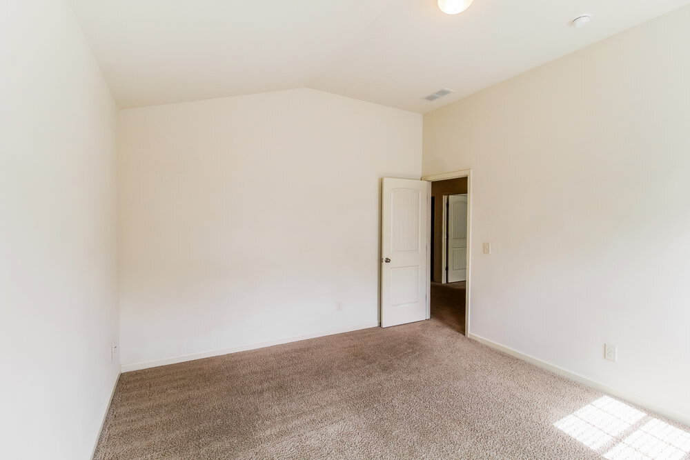 Building Photo - 4322 Mill Farm Ln NE