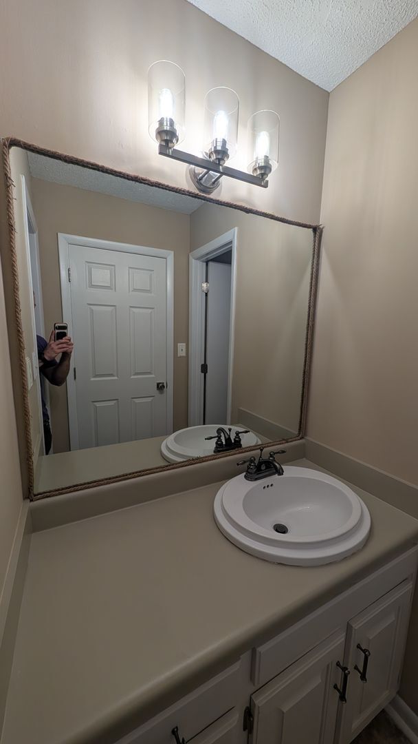 Building Photo - Spacious 4BR Home in Gardendale – Flexible Layout & Massive Backyard!