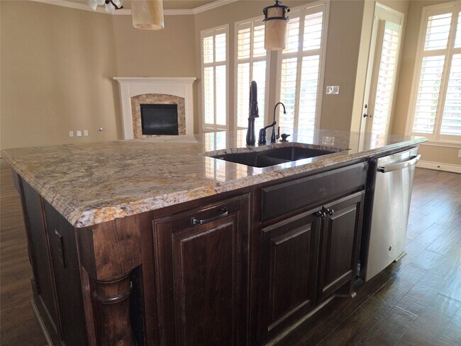 Building Photo - 14 Jonquil Pl