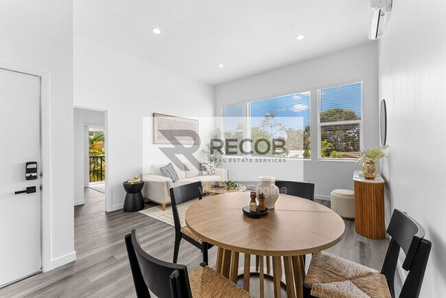 Building Photo - 5252 Adams Ave