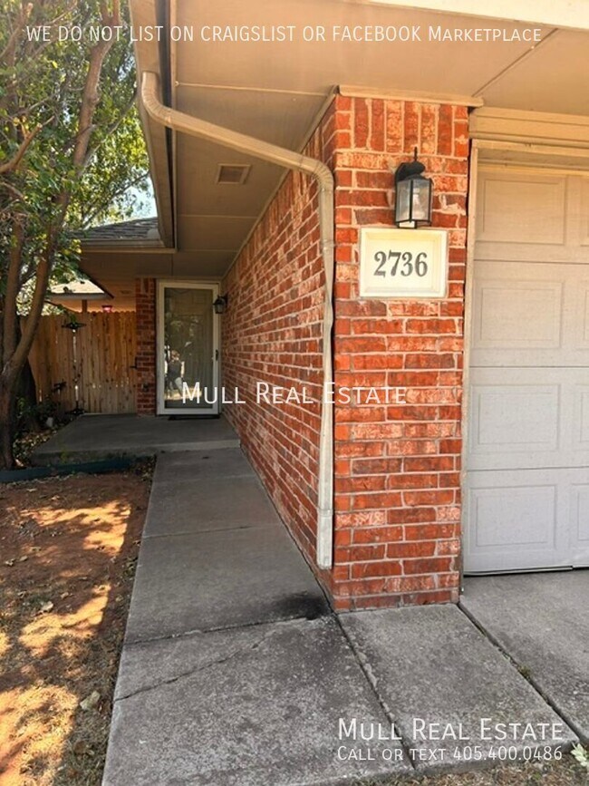 Building Photo - 2736 SE 89th Terrace
