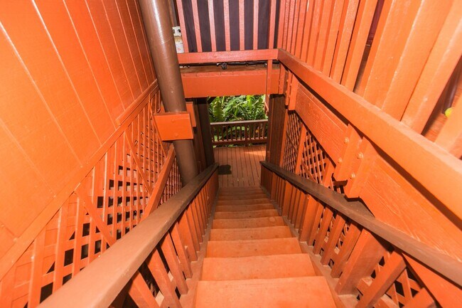 Building Photo - 45-308-308 Kahiko St
