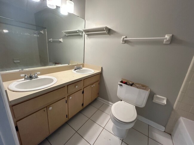 Building Photo - 2BR/2BA Townhome. BRAND NEW FLOORS
