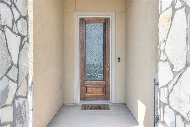 Building Photo - 7618 Quartz Dr