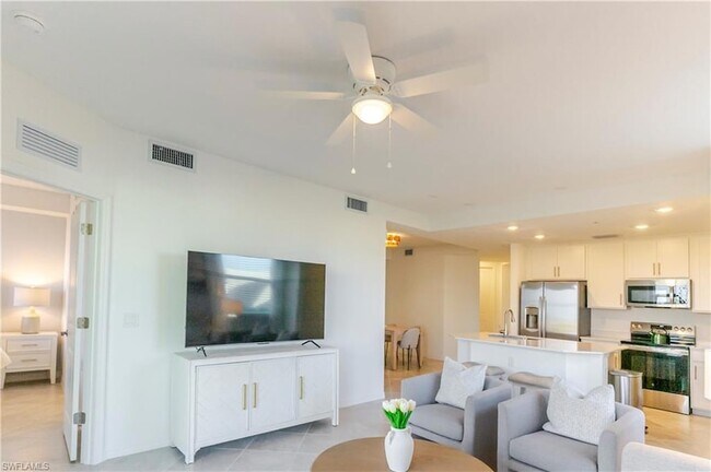 Building Photo - 15345 Grn Acrs Ave