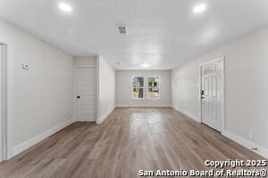 Building Photo - 4119 Tamarak Dr