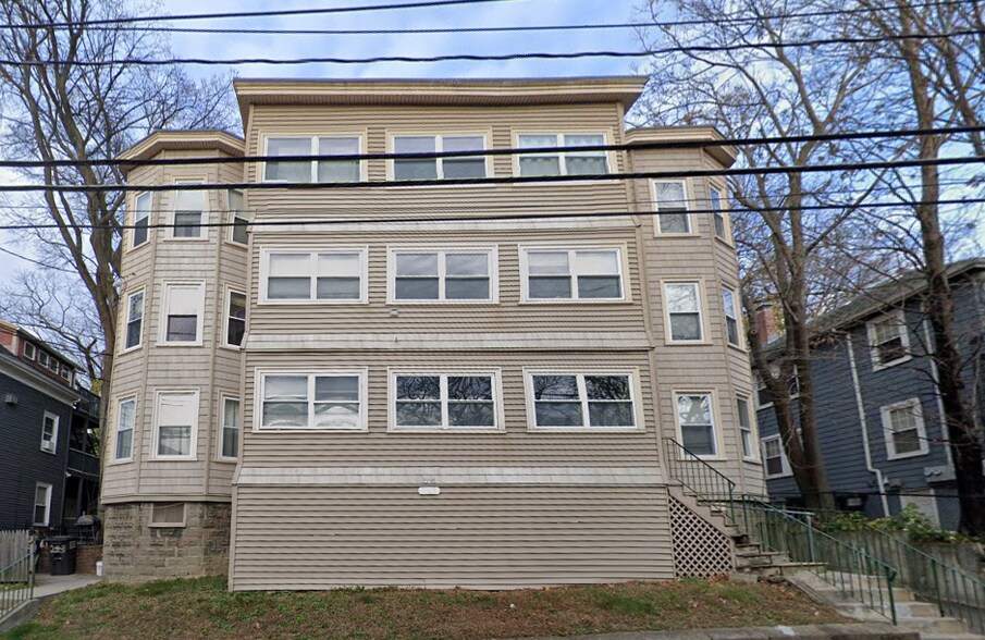Building Photo - 225 Summer St