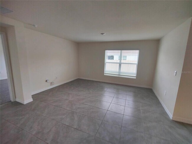 Building Photo - 6939 SE 112th Ln